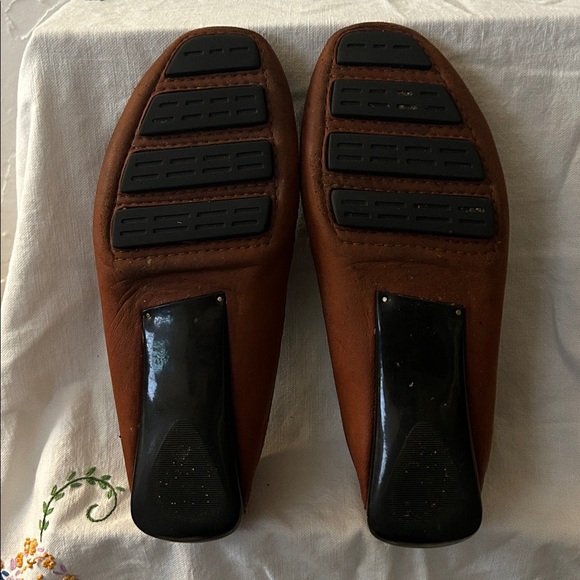 Robert Zur Woven Leather Loafers in Rich Brown
Size 7.5 - Picture 6 of 7